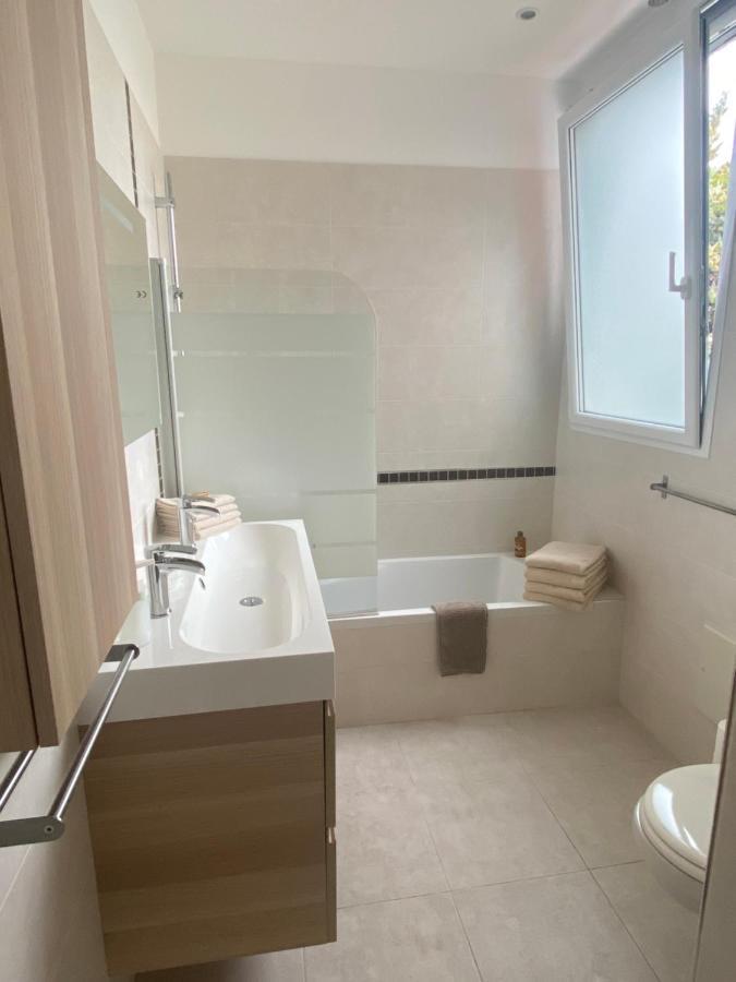 Agreable 3 Pieces Climatise Avec Vue Mer Et Parking Villefranche-sur-Mer Exterior foto